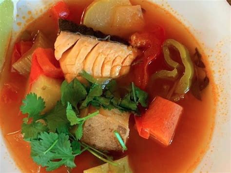   Sopa de pescado Yangjiang: ¿Un festín de sabores umami con una textura reconfortante?